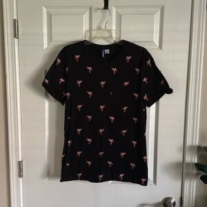 H&M short sleeve pocket tee navy blue with pink flamingos